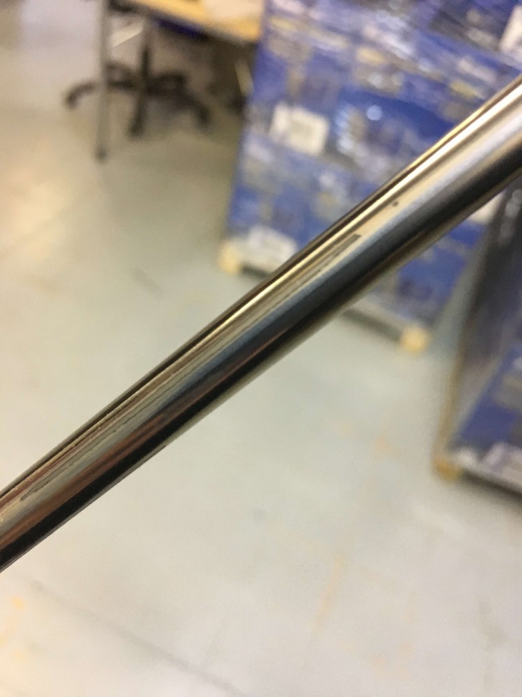 IMG_2722.jpg (442.09 Kio) Consulté 22192 fois Axe lisse