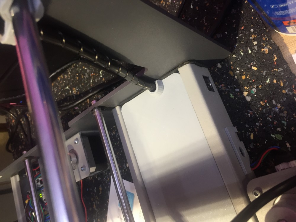 IMG_1067.JPG (1.86 Mio) Consulté 4449 fois Plaque côté droit