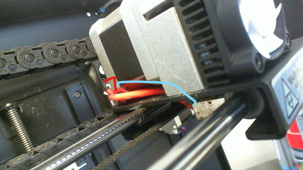 WIN_20210410_11_43_58_Pro_LI.jpg (1.51 Mio) Consulté 34925 fois La partie bleu est chaude, mais pas la partie rouge des fils.